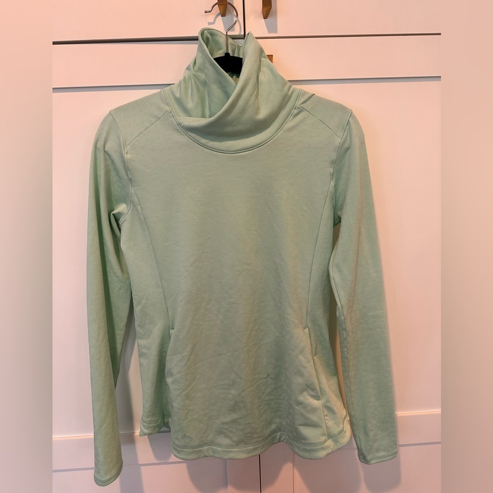 CALIA by Carrie Underwood Light Green Top